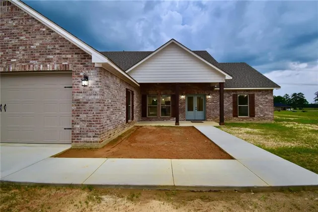 $399,000 | 515 Sophie Lane, Dry Prong, LA 71423