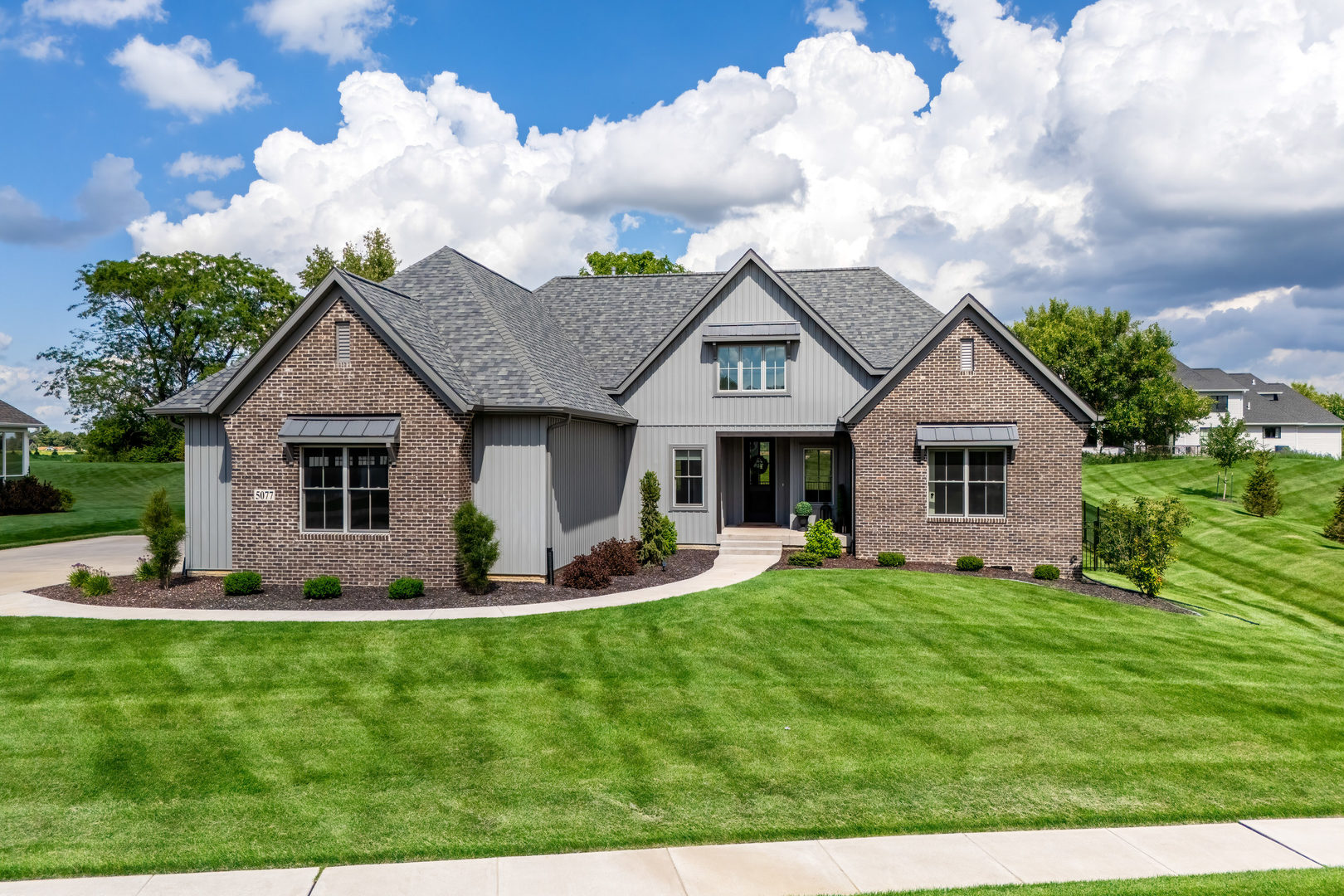 5077 Oak Rdg Court Bettendorf, IA 52722 - Photo 1 of 59