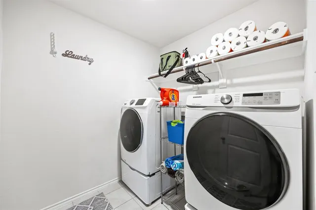 $319,900 | 1942 Duskwood Drive, Lancaster, TX 75146