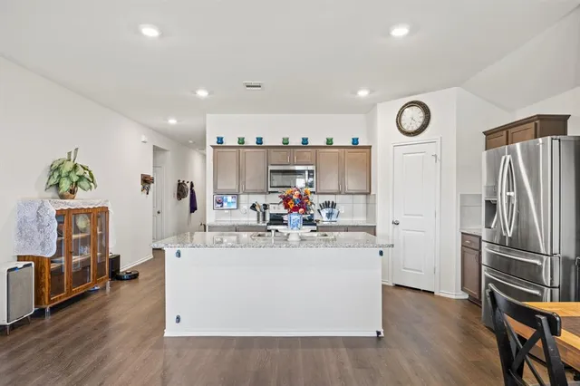 $319,900 | 1942 Duskwood Drive, Lancaster, TX 75146