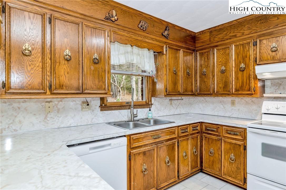 115 Old Obids Road West Jefferson, NC 28694 - Photo 11 of 49