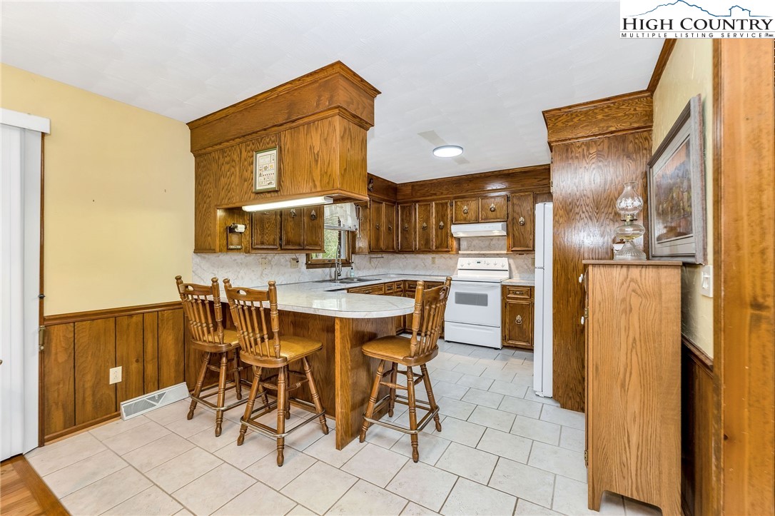 115 Old Obids Road West Jefferson, NC 28694 - Photo 10 of 49