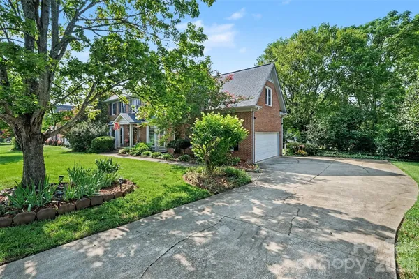$530,000 | 4368 MacKenzie Court, Concord, NC 28027