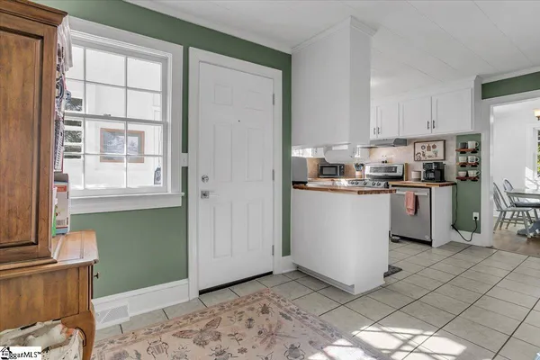 $215,000 | 703 Shands Street, Clinton, SC 29325