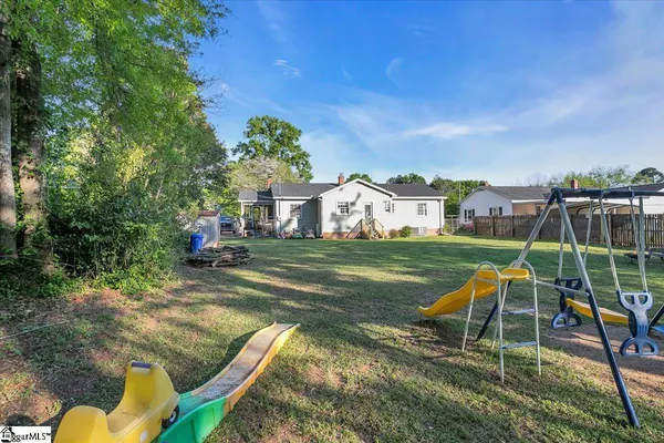 $215,000 | 703 Shands Street, Clinton, SC 29325