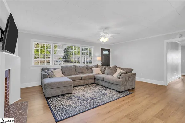 $215,000 | 703 Shands Street, Clinton, SC 29325