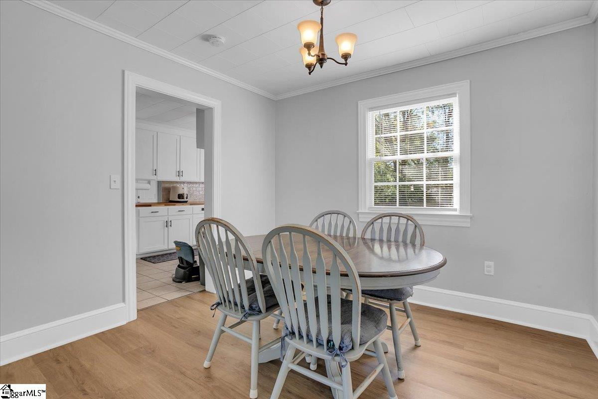 703 Shands Street Clinton, SC 29325 - Photo 7 of 48