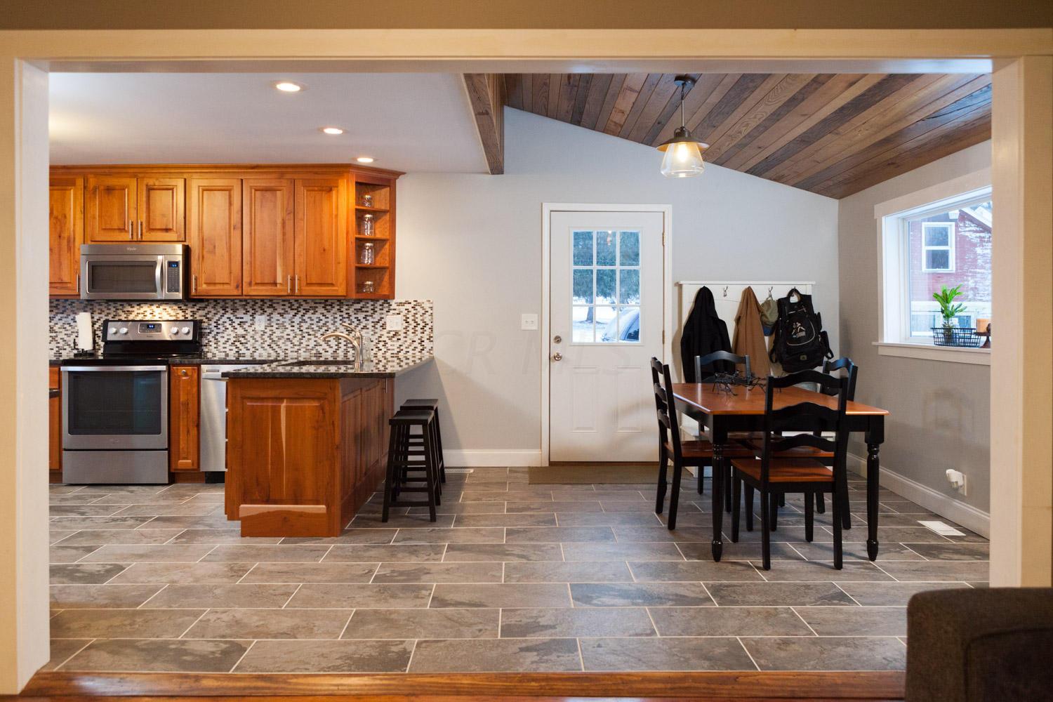 601 Wooster Road Mount Vernon, OH 43050 - Photo 4 of 29 Gallery Image 4