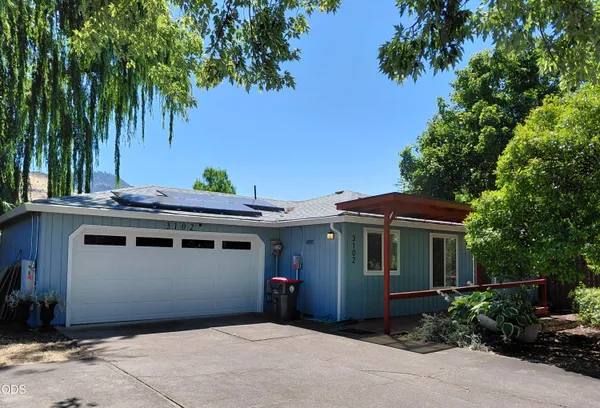 $332,500 | 3102 Cody Street, Medford, OR 97504