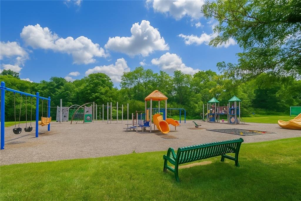 114 Southern Valley Court Mars, PA 16046 - Photo 18 of 19