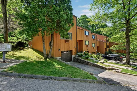 $579,000 | 12 Lark Lane, Croton-on-Hudson, NY 10520