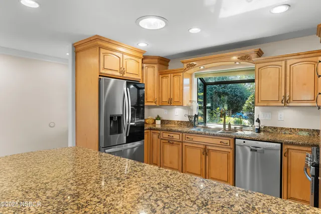 $728,500 | 1331 Via Alta, Santa Maria, CA 93455