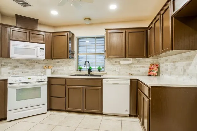 $240,000 | 13661 Teague Lane, Unit 6, Corpus Christi, TX 78410