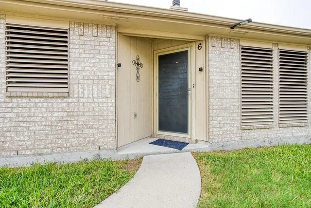 $240,000 | 13661 Teague Lane, Unit 6, Corpus Christi, TX 78410