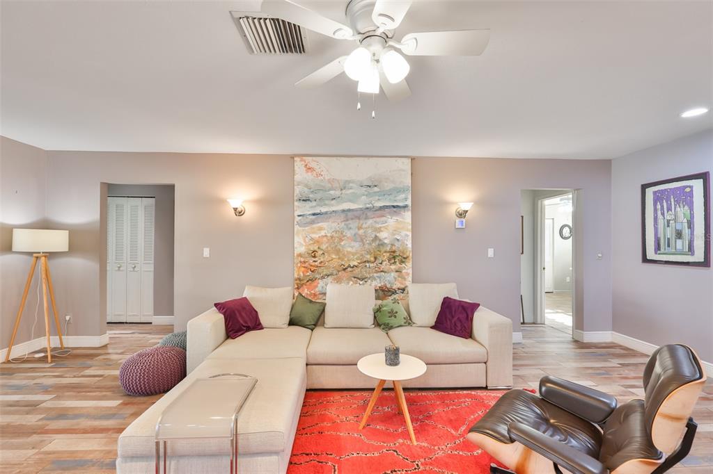 3506 Hillgrove Road Valrico, FL 33596 - Photo 3 of 61