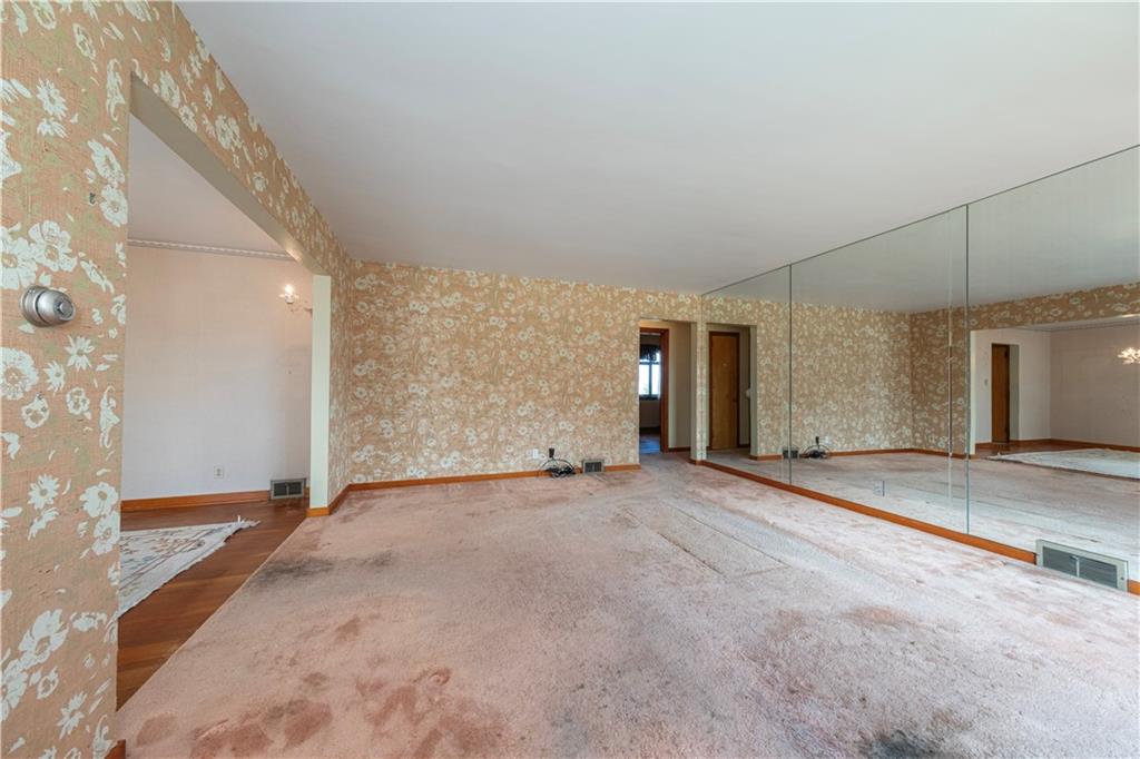 1321 Reeves Avenue Monessen, PA 15062 - Photo 2 of 41 Gallery Image 2