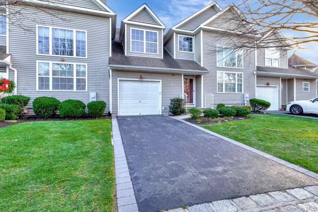 $650,000 | 45 Halley Lane, Miller Place, NY 11764