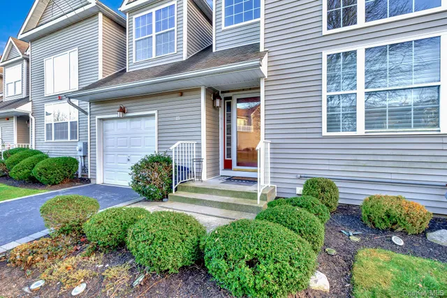 $650,000 | 45 Halley Lane, Miller Place, NY 11764