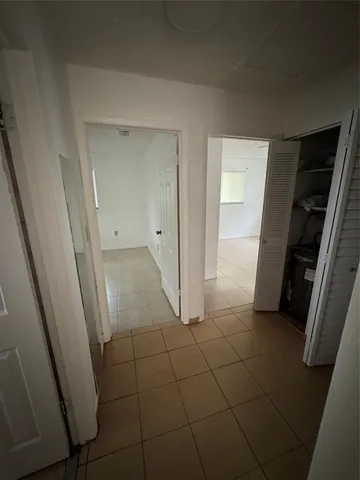 $1,900 | 2842 Southwest 36th Court, Miami, FL 33133