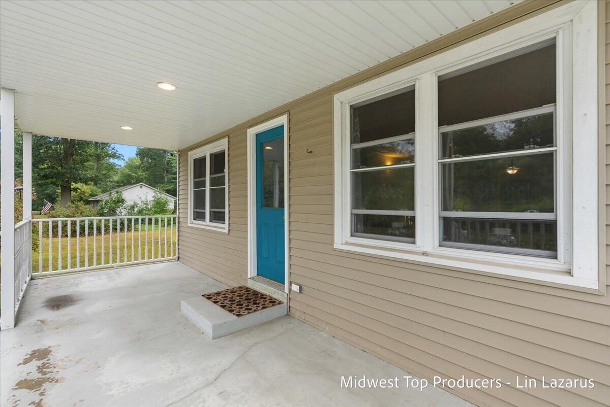 4568 Duck Lake Road Whitehall, MI 49461 - Photo 4 of 78 Gallery Image 4
