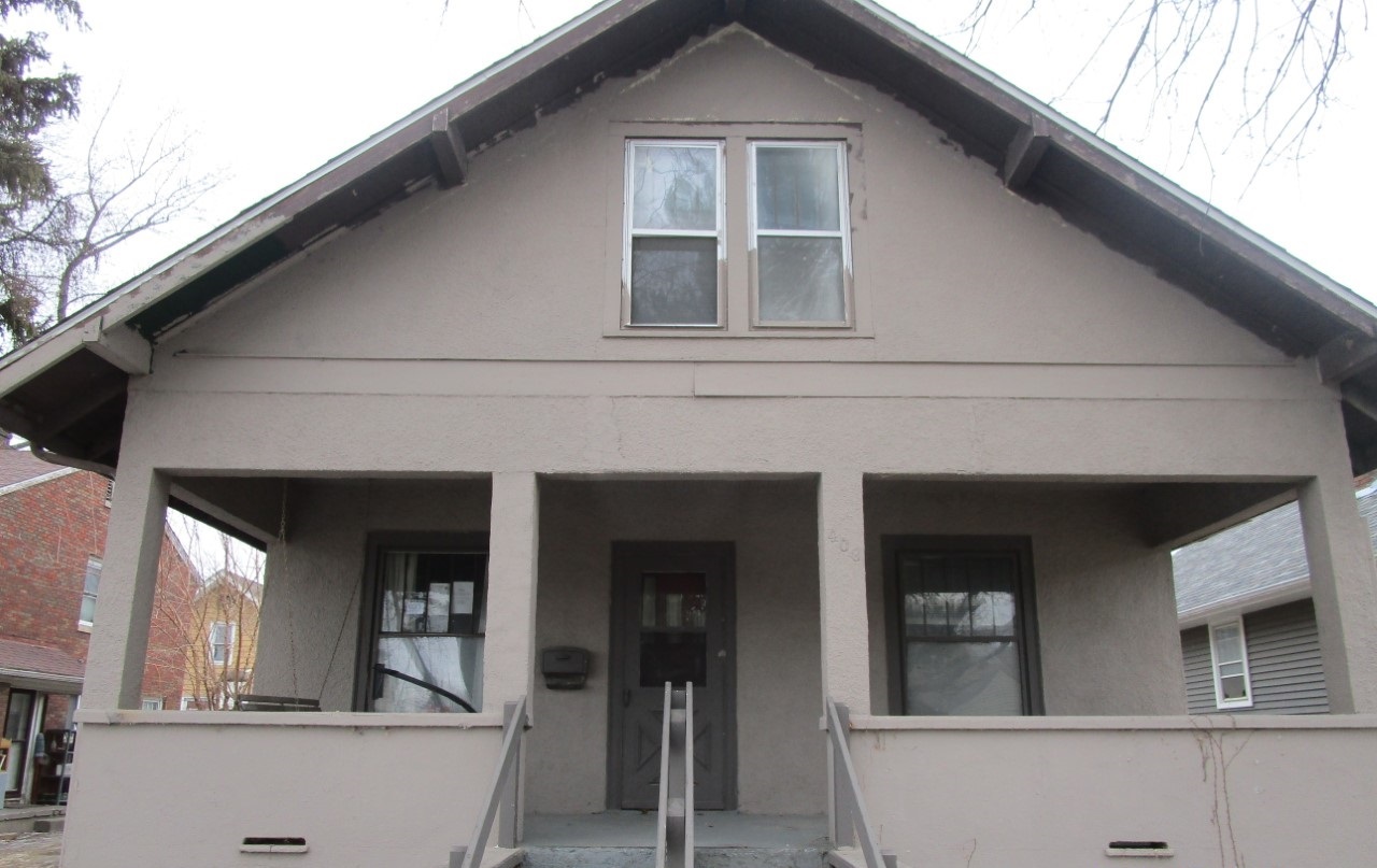 408 43rd Street Moline, IL 61265 - Photo 1 of 18