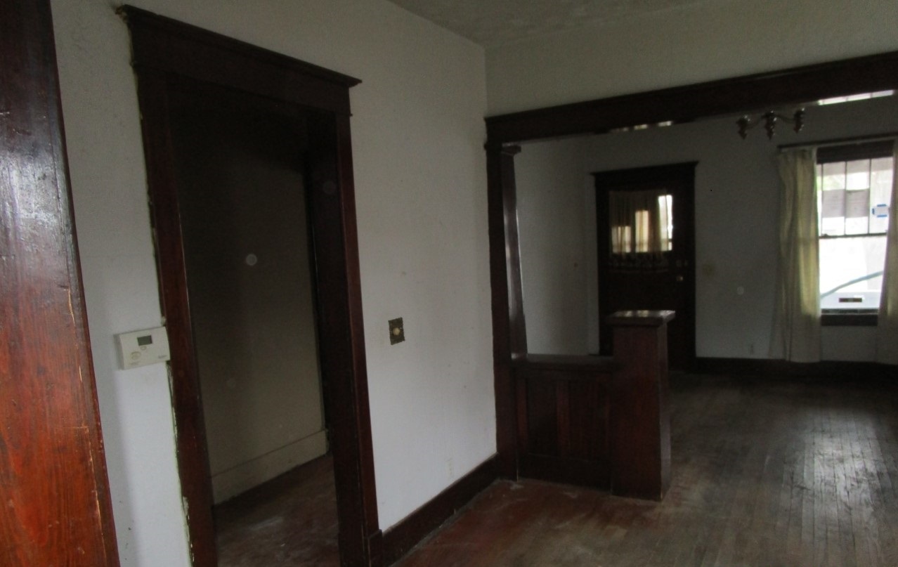 408 43rd Street Moline, IL 61265 - Photo 5 of 18