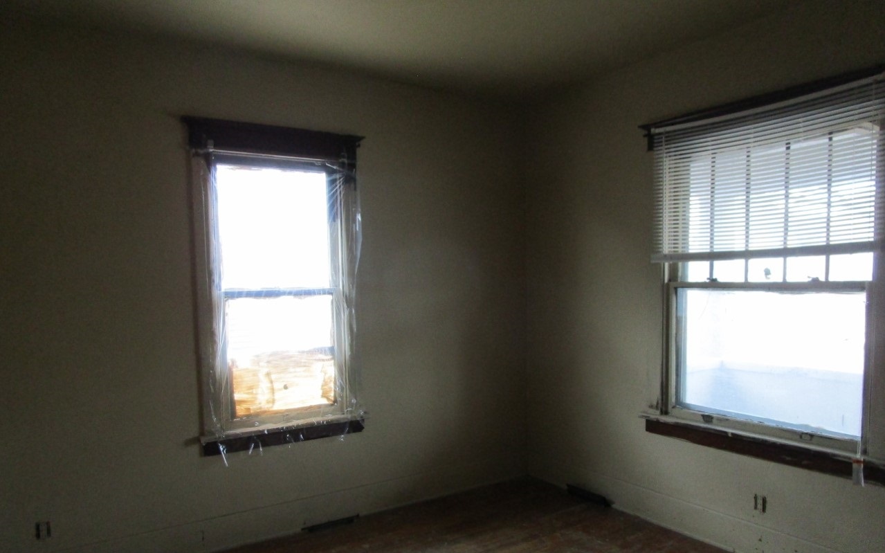 408 43rd Street Moline, IL 61265 - Photo 7 of 18