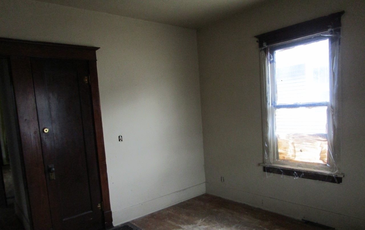 408 43rd Street Moline, IL 61265 - Photo 8 of 18