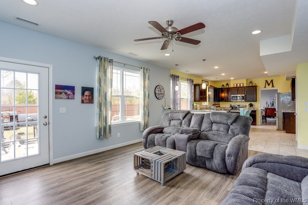 3928 Ordinary Loop Hayes, VA 23072 - Photo 6 of 33 Gallery Image 6
