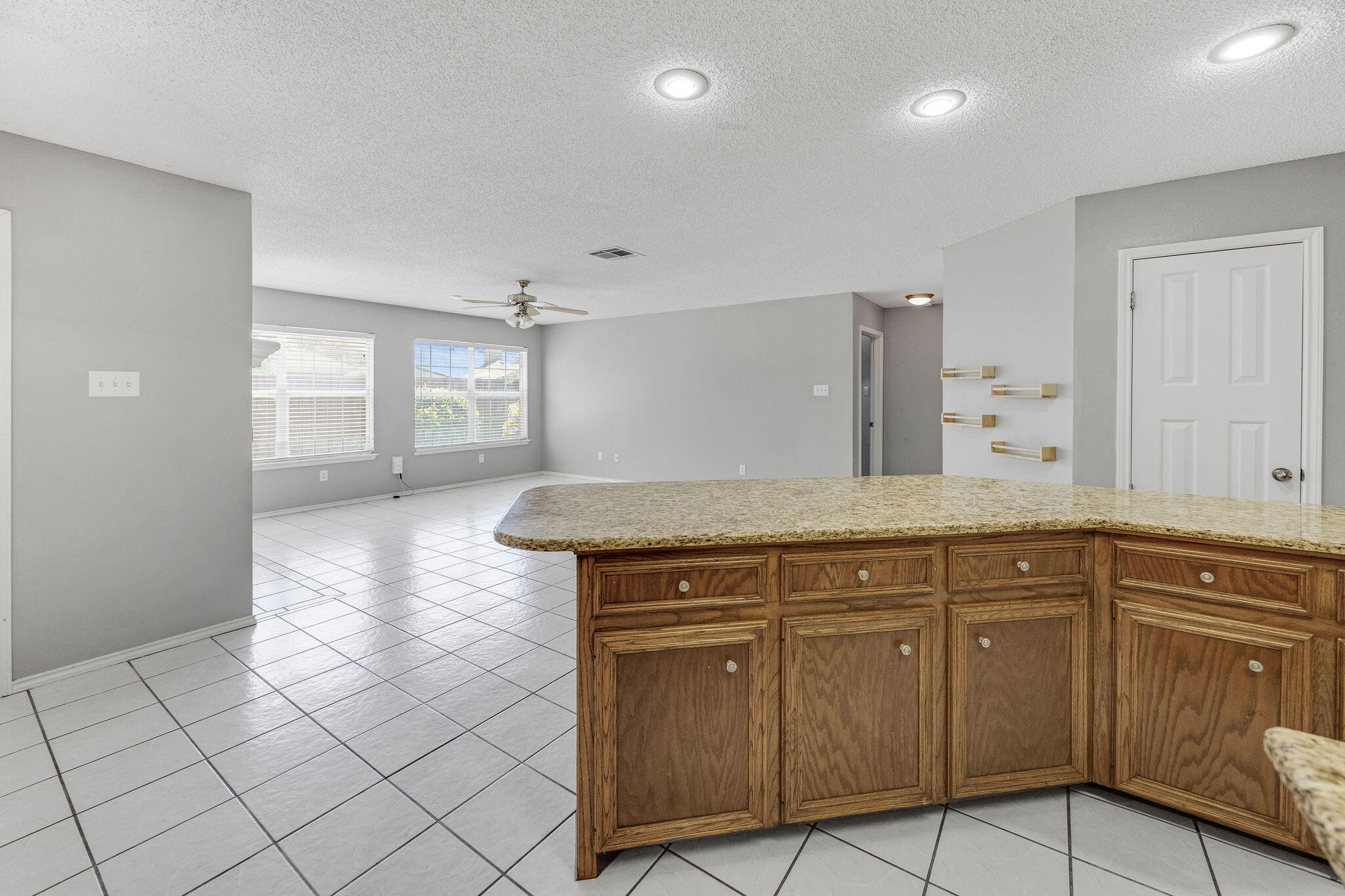 5811 90th Street Lubbock, TX 79424 - Photo 17 of 58 B66A0288