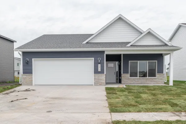 $349,834 | 6272 86th Avenue South, Horace, ND 58047