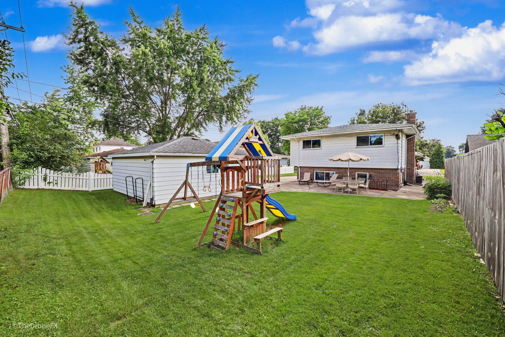 767 North Willow Road Elmhurst, IL 60126 - Photo 4 of 36
