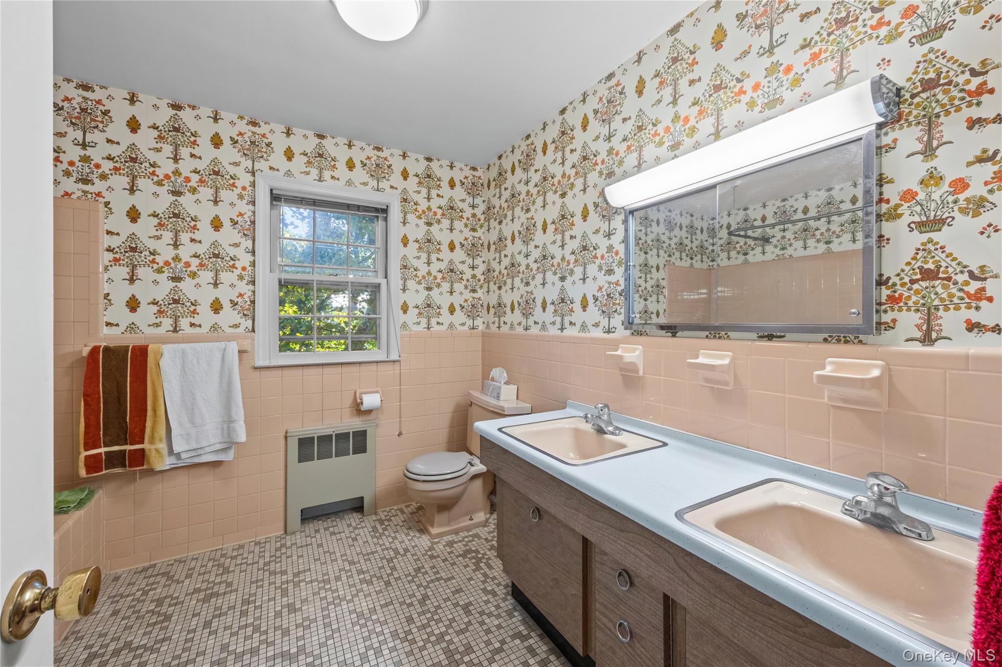 52 Borglum Road Manhasset, NY 11030 - Photo 19 of 29 Gallery Image 19