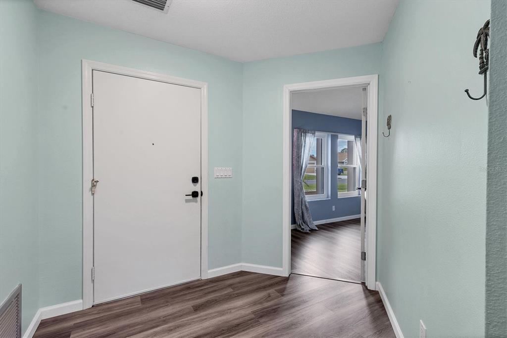 5833 Harrison Road Venice, FL 34293 - Photo 12 of 51