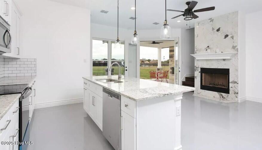 557 Sanctuary Point Southwest Supply, NC 28462 - Photo 7 of 39 Sample-Interior 11