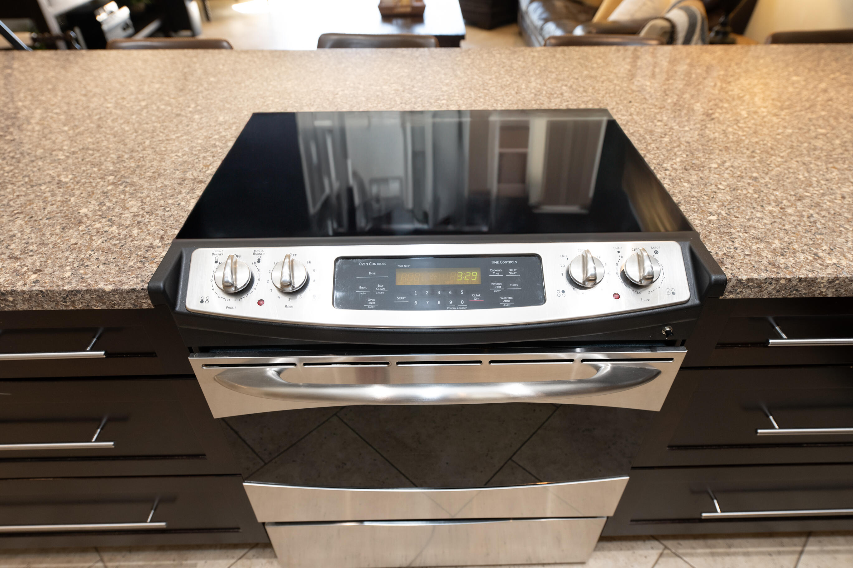 77361 Preston Trail Palm Desert, CA 92211 - Photo 25 of 47 a close view of stove