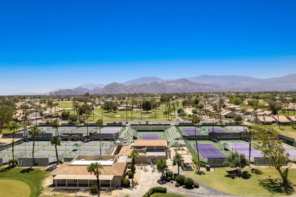 $2,700 | 77361 Preston Trail, Palm Desert, CA 92211