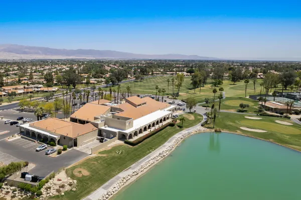 $2,700 | 77361 Preston Trail, Palm Desert, CA 92211