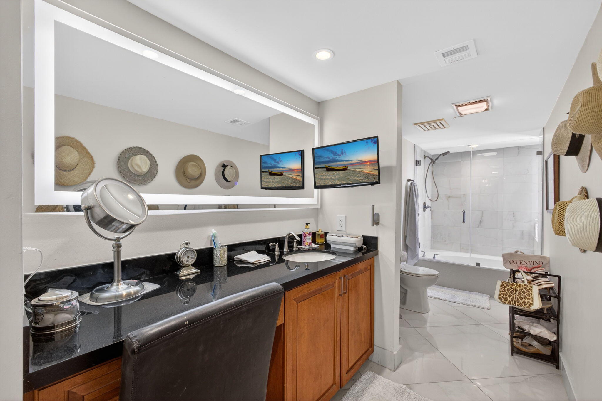 4100 North Ocean Drive, Unit 304 Riviera Beach, FL 33404 - Photo 34 of 64 Her Bathroom