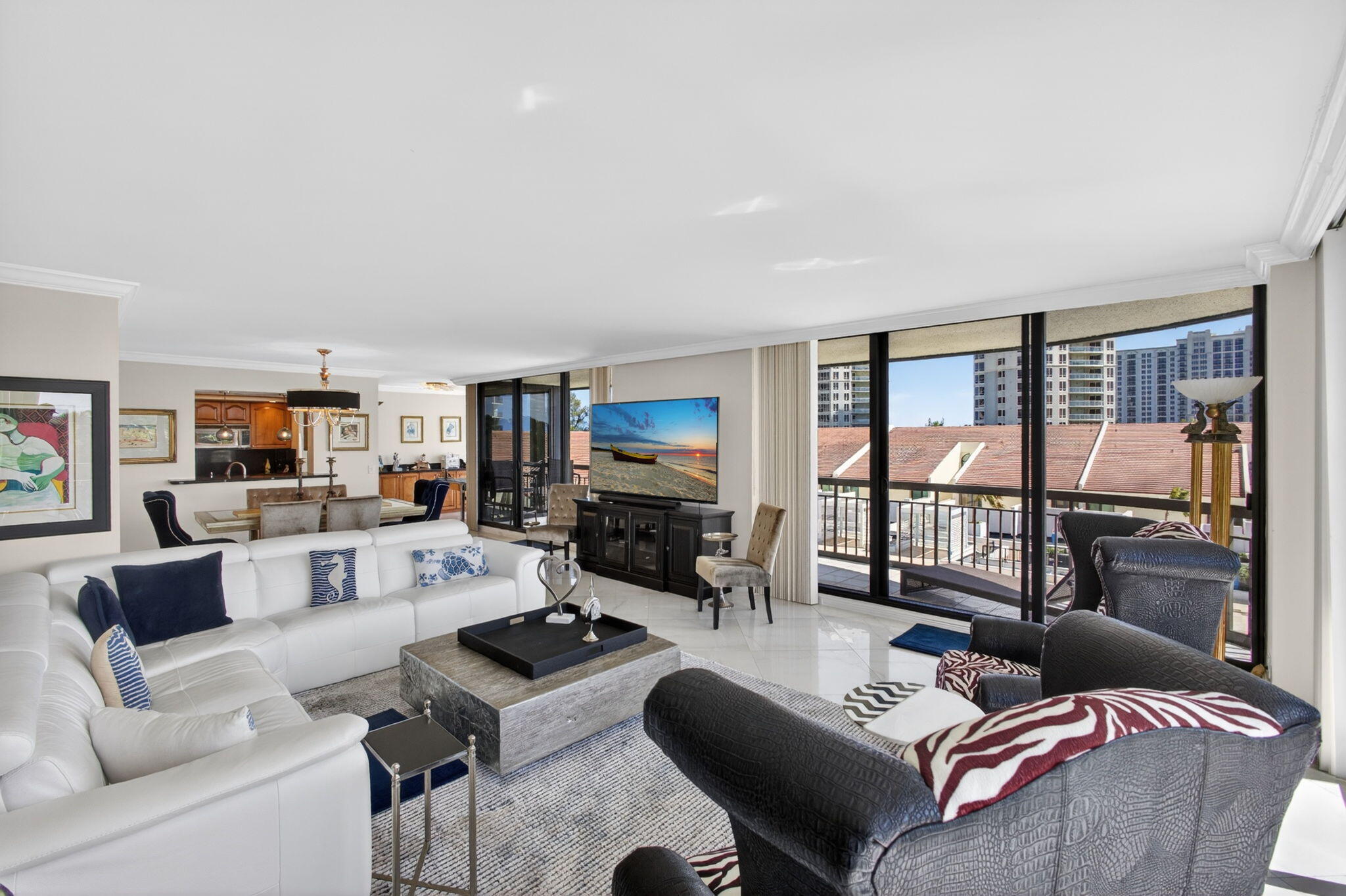 4100 North Ocean Drive, Unit 304 Riviera Beach, FL 33404 - Photo 4 of 64 20-web-or-mls-5D1A6935