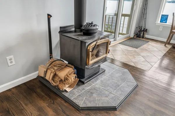 $599,900 | 185 Lakeside Landing Road, Glenburn, ME 04401