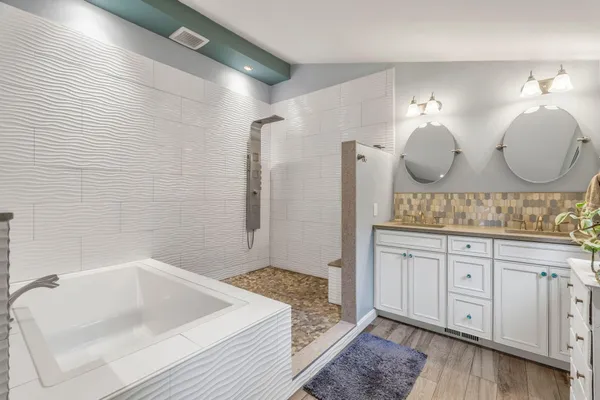 $599,900 | 185 Lakeside Landing Road, Glenburn, ME 04401