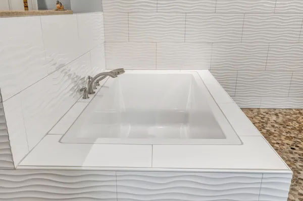 $599,900 | 185 Lakeside Landing Road, Glenburn, ME 04401