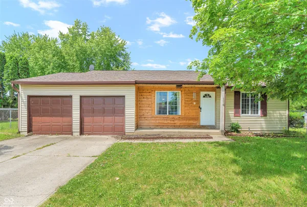 $274,900 | 114 Pilgrim Court, Greenwood, IN 46142