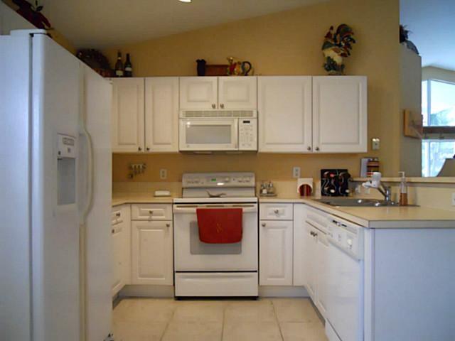 2842 Southwest Montego Terrace Stuart, FL 34997 - Photo 3 of 25 Kitchen