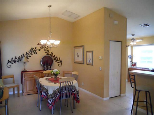 2842 Southwest Montego Terrace Stuart, FL 34997 - Photo 6 of 25 Dining