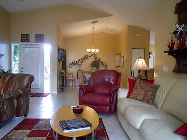 2842 Southwest Montego Terrace Stuart, FL 34997 - Photo 10 of 25 Entry