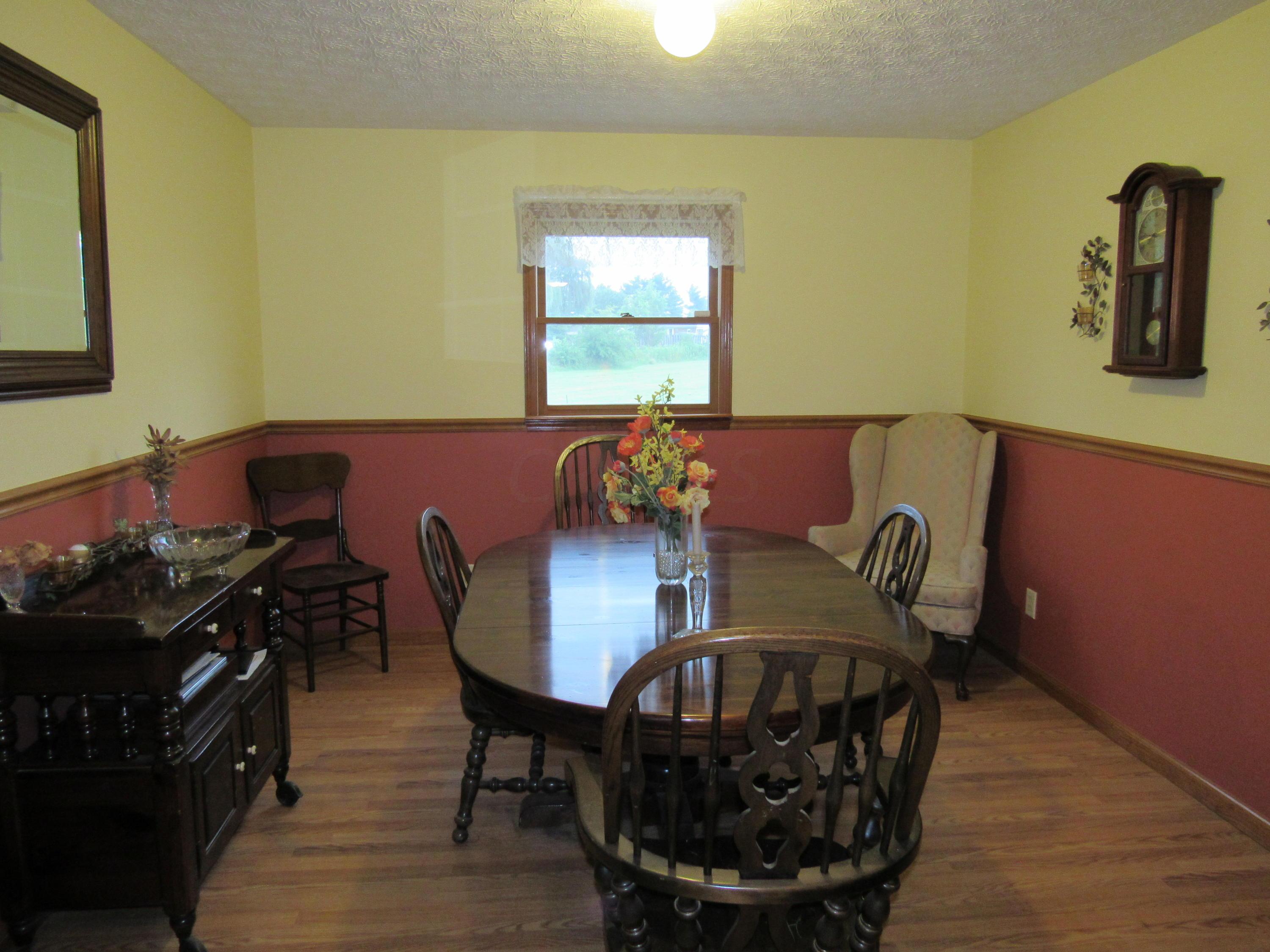 5275 Bell Station Road Circleville, OH 43113 - Photo 8 of 40
