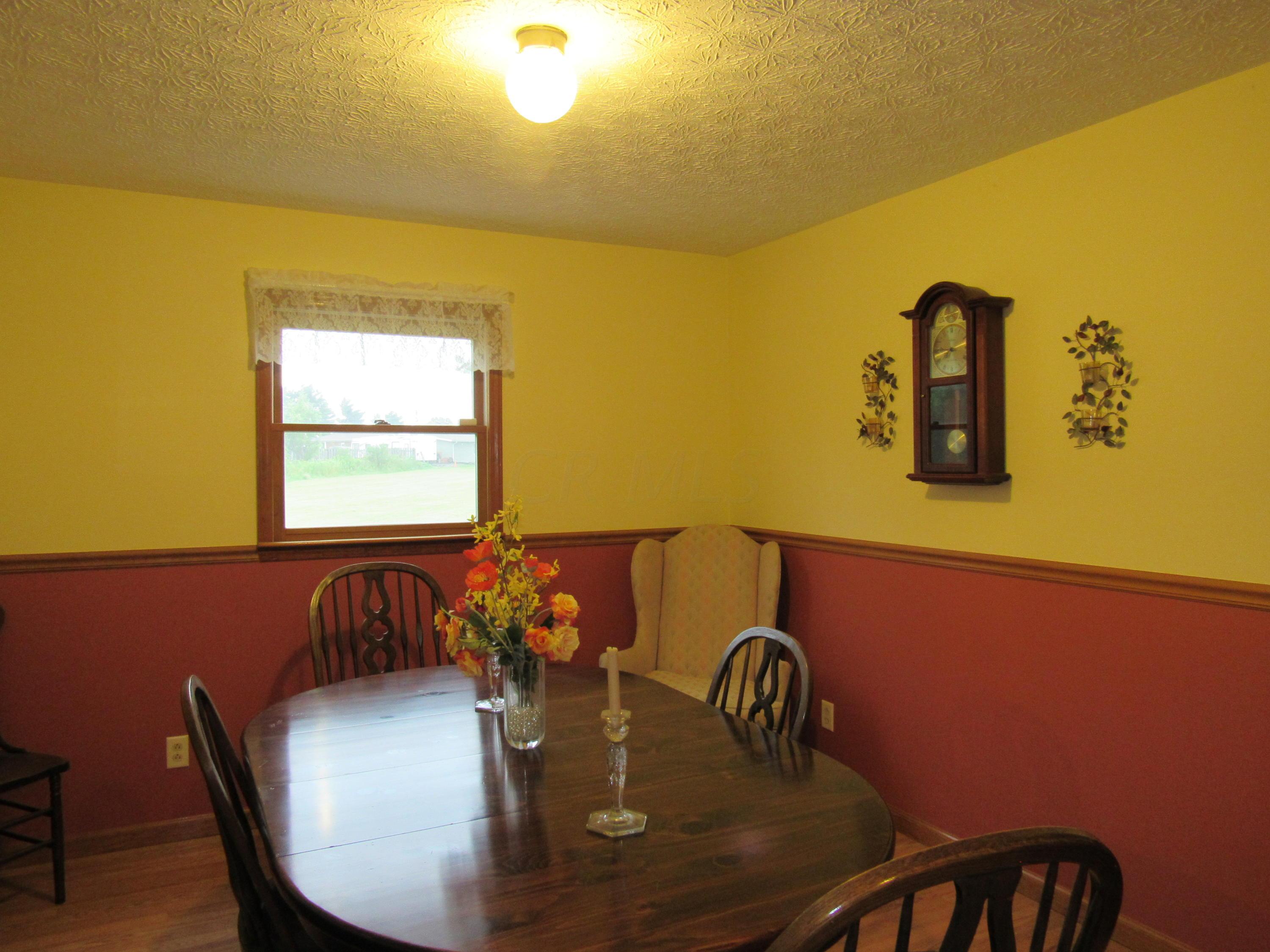 5275 Bell Station Road Circleville, OH 43113 - Photo 9 of 40