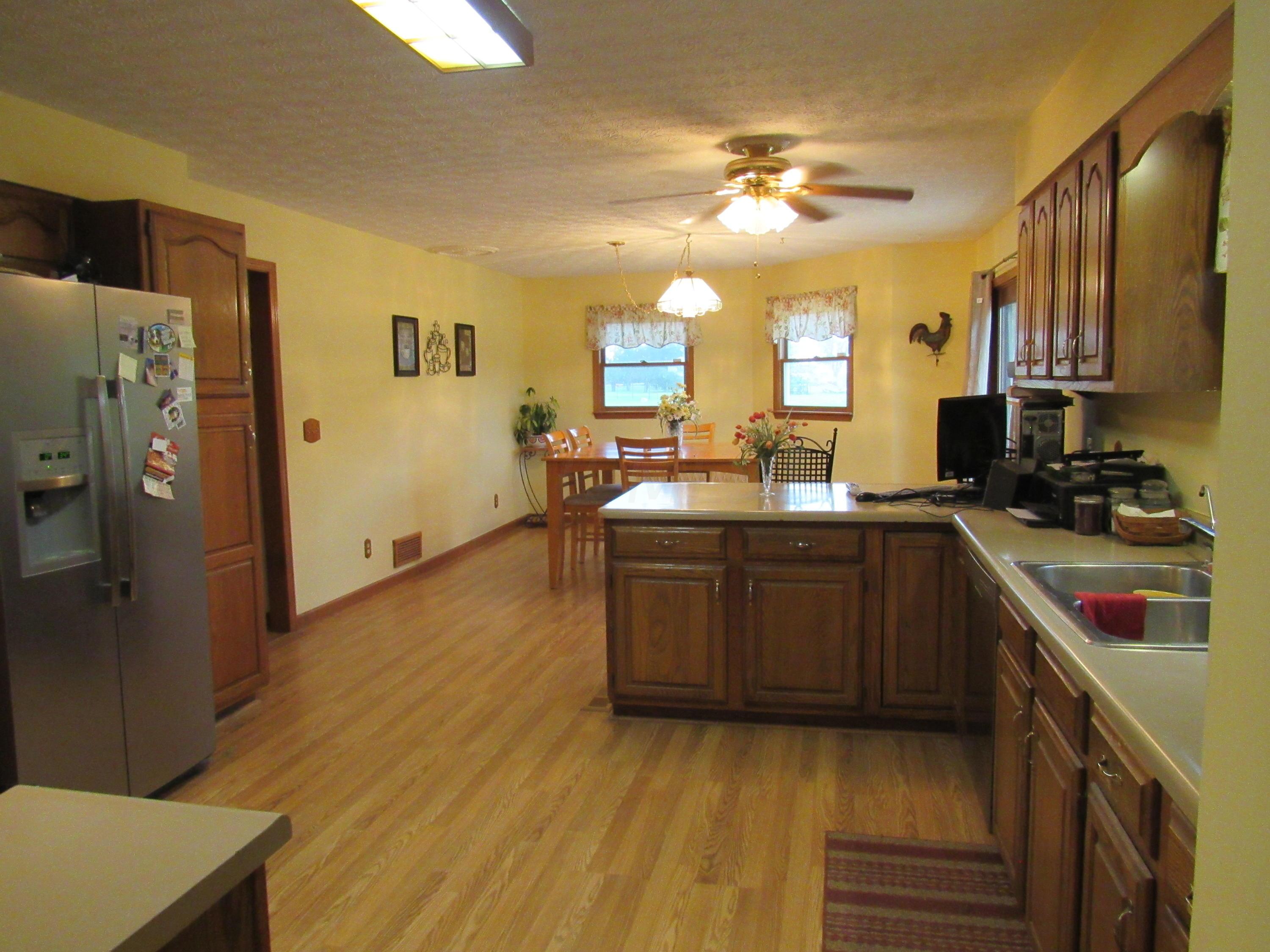 5275 Bell Station Road Circleville, OH 43113 - Photo 10 of 40